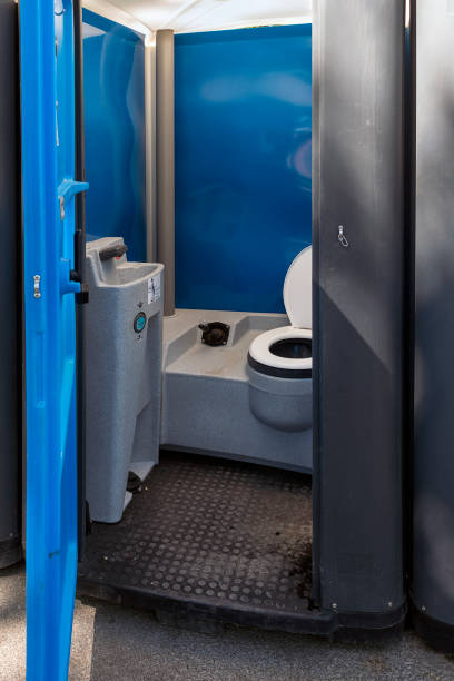 Best Portable restroom trailer rental  in Durant, OK